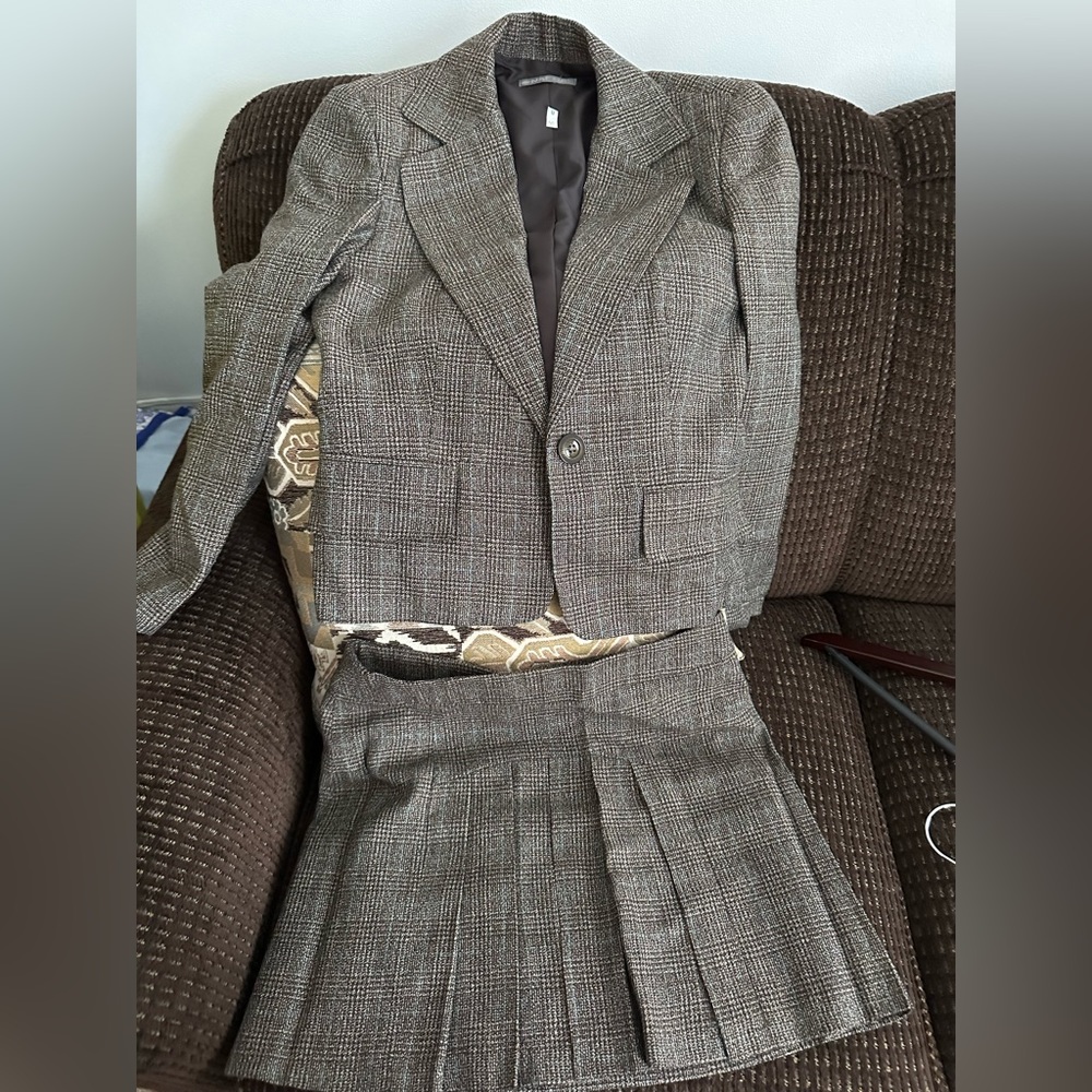 Nag Naf skirt and jacket suit